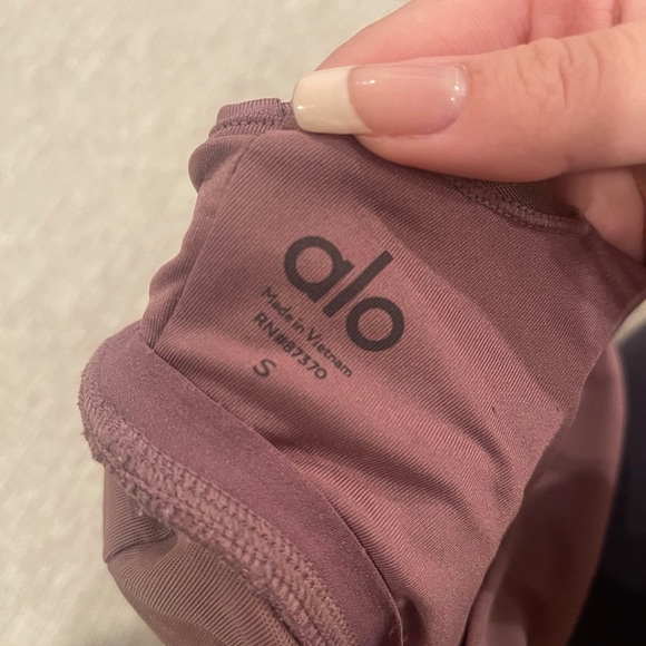 ALO Sports Bra - Picture 4 of 5